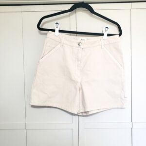 Aritzia Wilfred Women's Cream A line Shorts 10‎